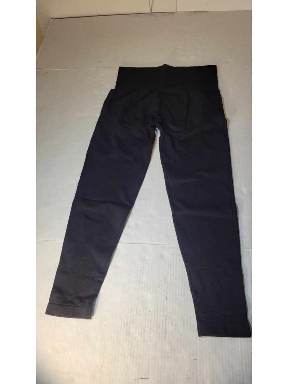 Halara High-Waisted Black Butt Lifting Tummy Control Leggings Size L